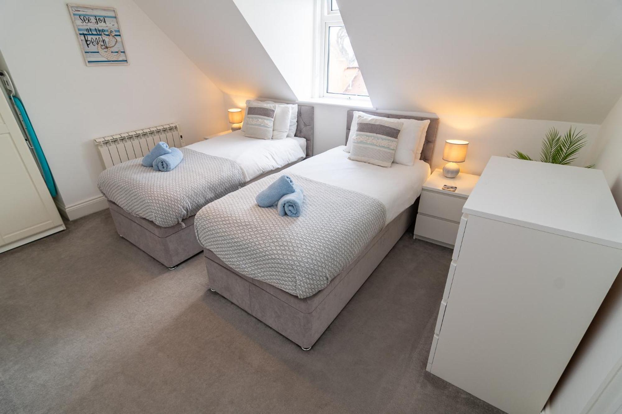 Light Airy 3 Bed Town Cntr Flat 700M To The Beach ボーンマス エクステリア 写真