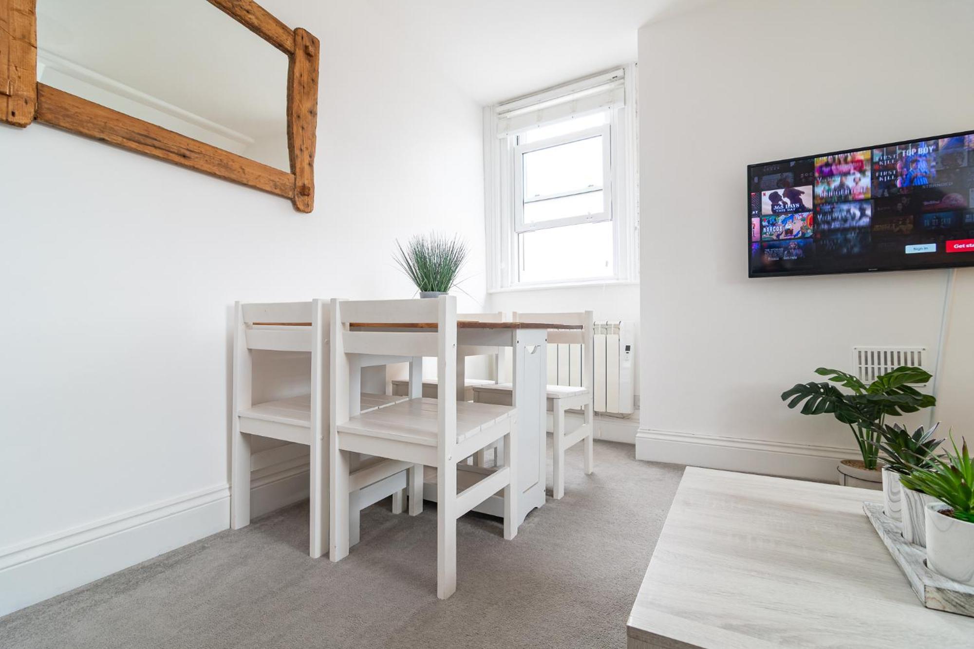 Light Airy 3 Bed Town Cntr Flat 700M To The Beach ボーンマス エクステリア 写真