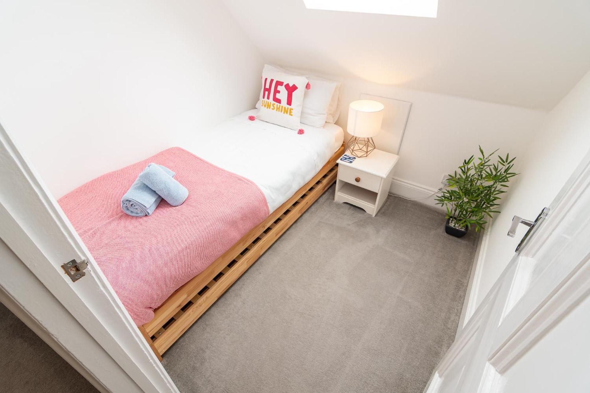 Light Airy 3 Bed Town Cntr Flat 700M To The Beach ボーンマス エクステリア 写真