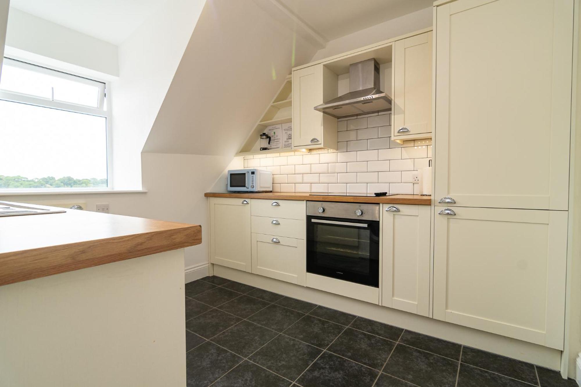 Light Airy 3 Bed Town Cntr Flat 700M To The Beach ボーンマス エクステリア 写真